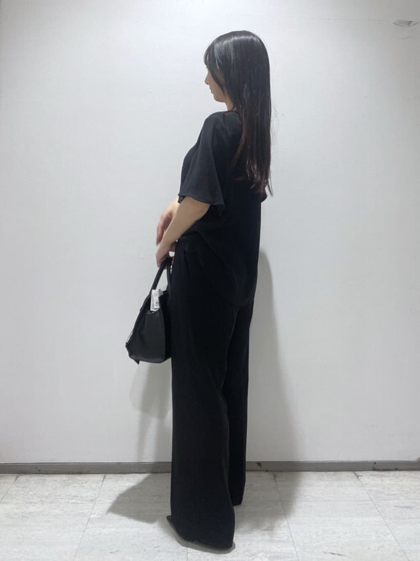 meiさんの「INDIVI｜【洗える／UVケア／SETUP可】着る日傘ワイドパンツ」を使ったコーディネート
