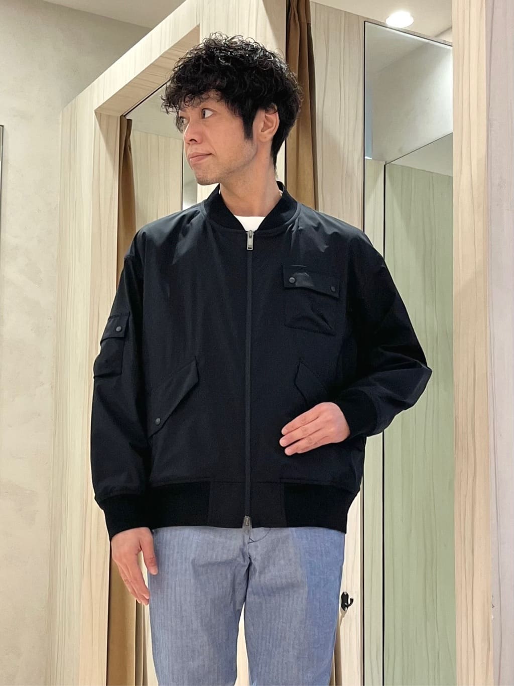 URAさんの「TAKEO KIKUCHI｜【BOWLER HAT LABEL】撥水 MA－1ブルゾン」を使ったコーディネート