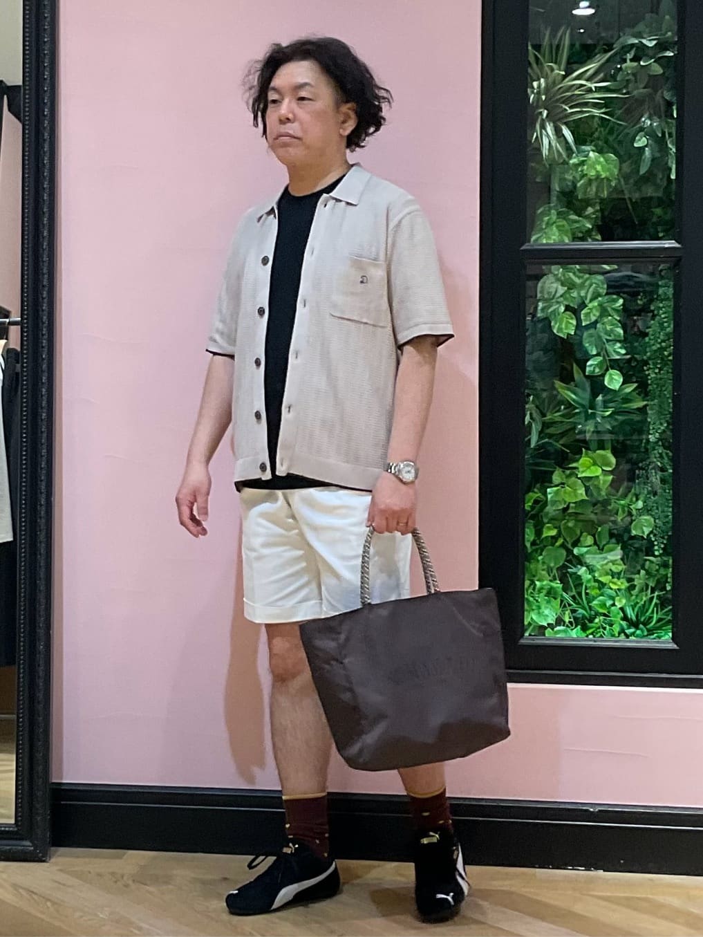Nagaseさんの「DRESSTERIOR｜【Safari5月号掲載】ウォッシャブル キューバニットシャツ」を使ったコーディネート