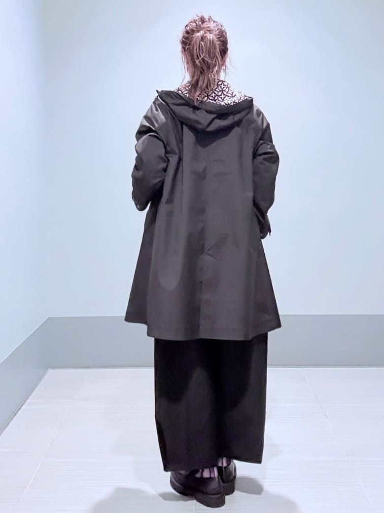 Yamaさんの「DRESSTERIOR｜【ウォッシャブル/撥水素材】撥水フーテッドツイルコート」を使ったコーディネート