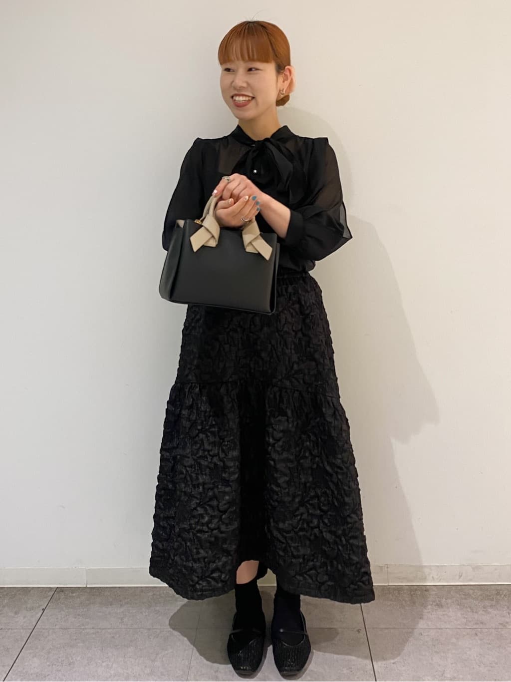 mayuさんの「OPAQUE.CLIP｜オーガンシアーリボンフリルブラウス【洗濯機OK／イージーアイロン】」を使ったコーディネート