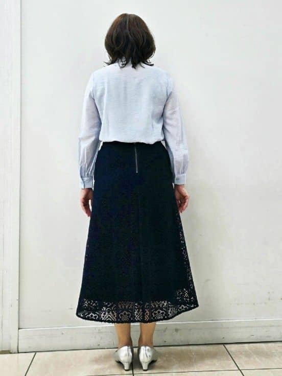 fkeさんの「Reflect｜【通勤／ボウタイ取り外し可】ボウタイ付きバンドカラーブラウス」を使ったコーディネート