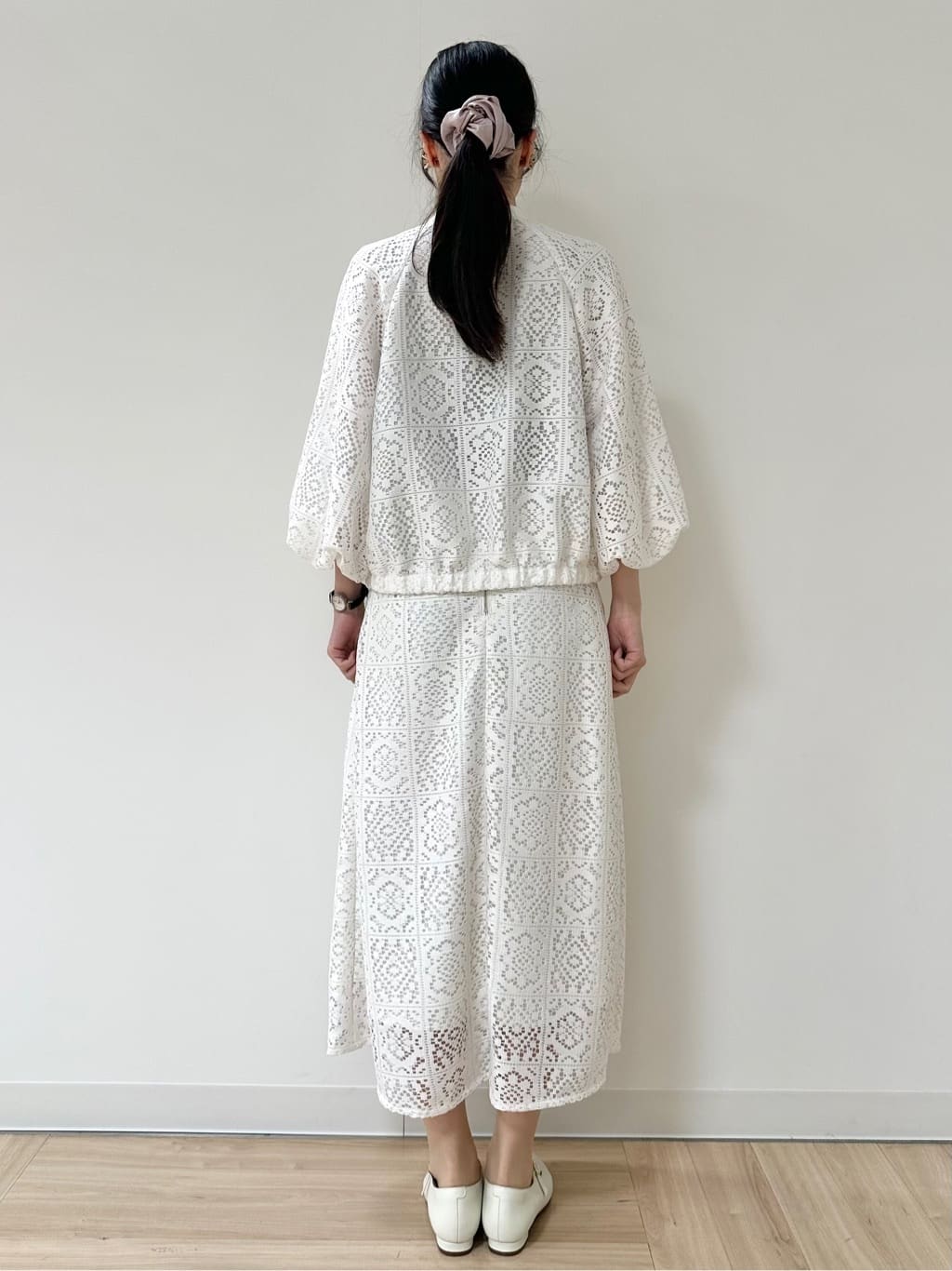 Momoさんの「Reflect｜【セットアップ可】ジップアップレースショートブルゾン」を使ったコーディネート