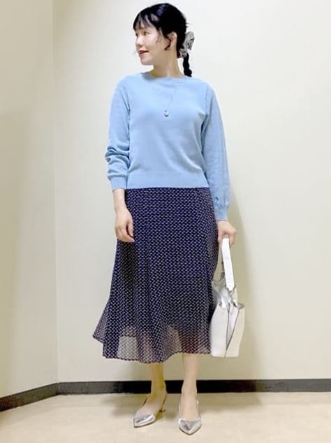  beni_gingerさんの「Reflect｜【WEB先行カラーあり／マシンウォッシュ可／ウエスト総ゴム】コツキ幾何柄ロングスカート」を使ったコーディネート