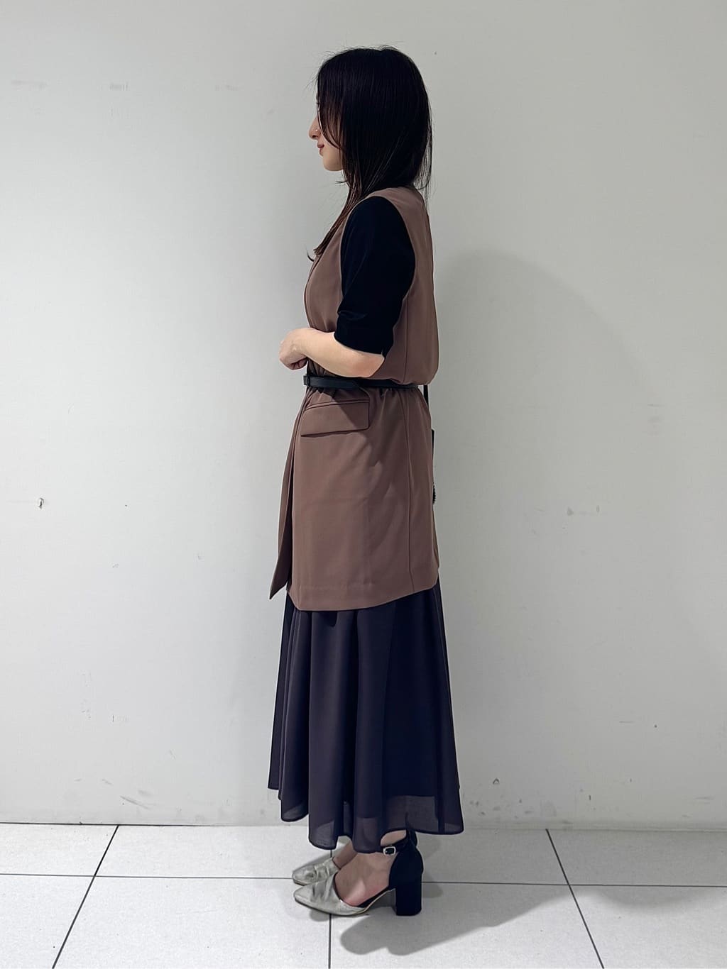 そんさんの「INDIVI｜【接触冷感／透湿／着る日傘】颯爽ジレジャケット」を使ったコーディネート