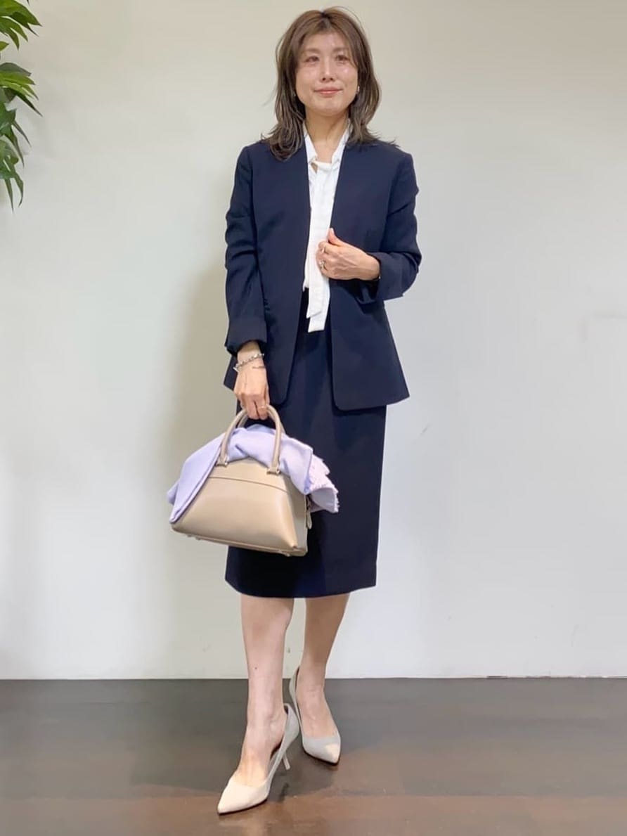 tomoさんの「UNTITLED｜◆【洗える/接触冷感】リラックスボウタイブラウス」を使ったコーディネート