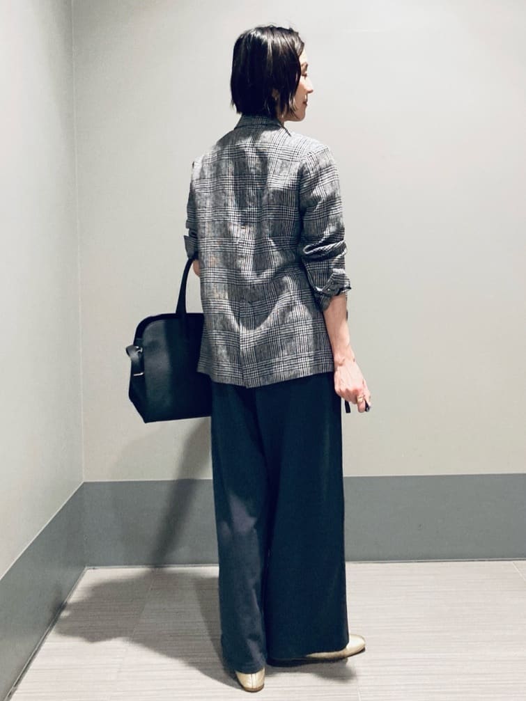 Furuさんの「DRESSTERIOR｜【セットアップ可/ウォッシャブル】ストレッチ裏毛ハーフスリーブプルオーバー」を使ったコーディネート