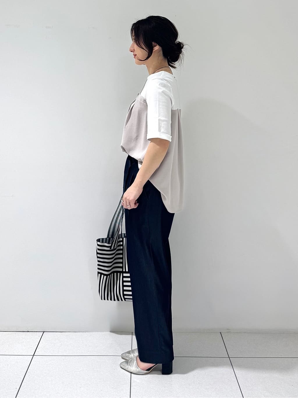 そんさんの「INDIVI｜【洗える／UVケア／SETUP可能】デニムライクテーパードパンツ」を使ったコーディネート