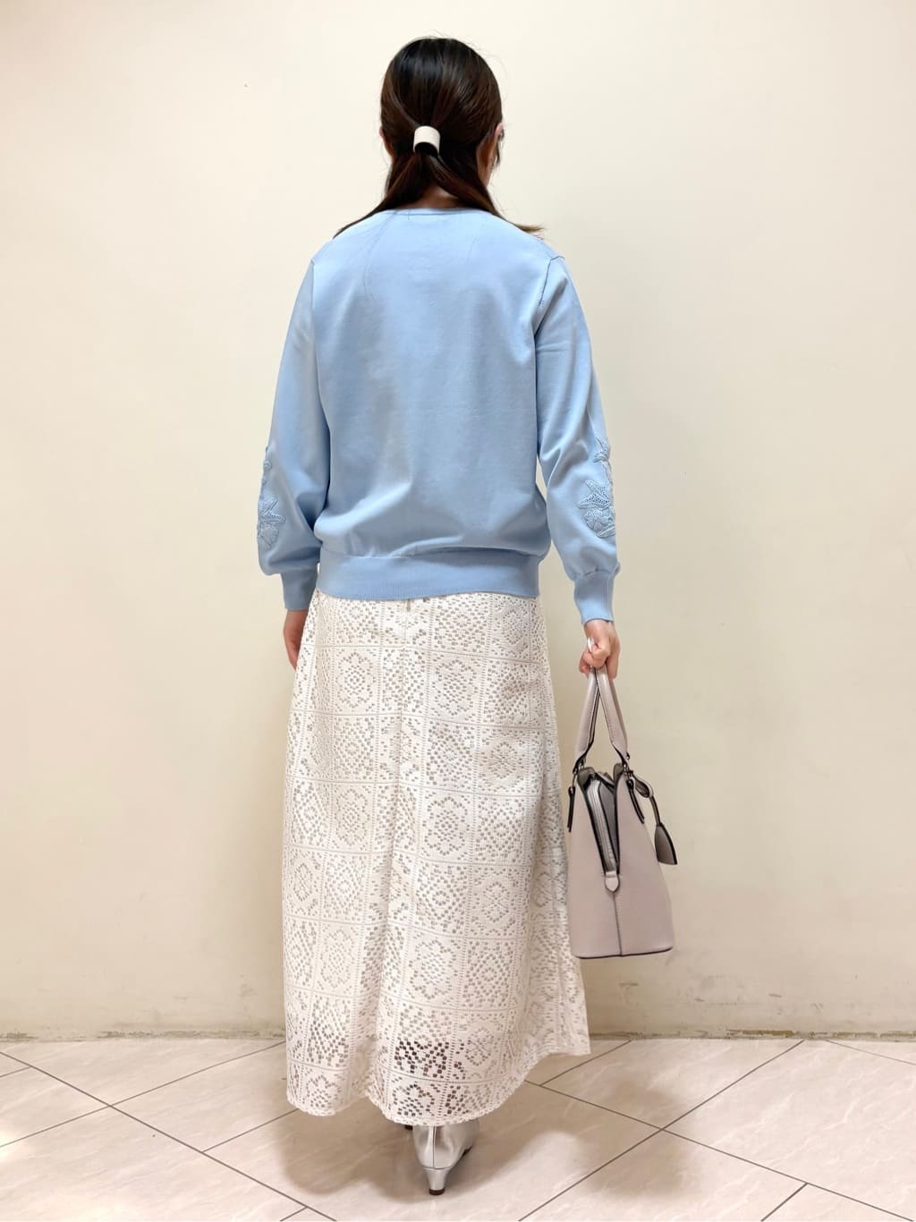 mikiさんの「Reflect｜レースデザインスリーブカーディガン」を使ったコーディネート
