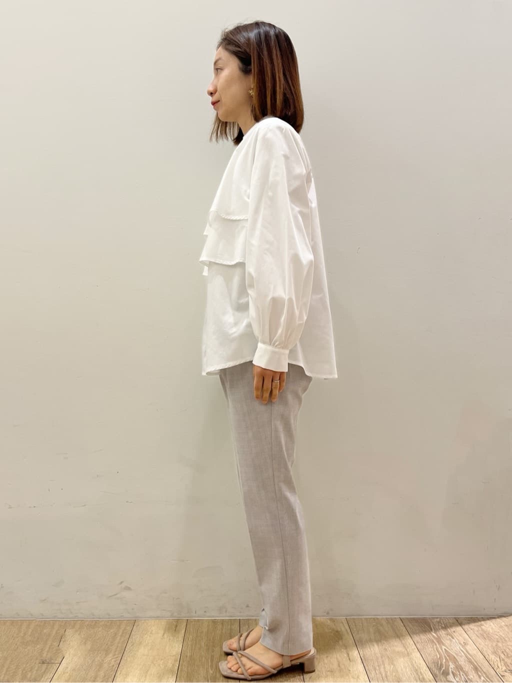 kcさんの「OPAQUE.CLIP｜フリルキーネックシャツ【洗濯機OK／イージーアイロン／防シワ】《XS～LL／7col》」を使ったコーディネート