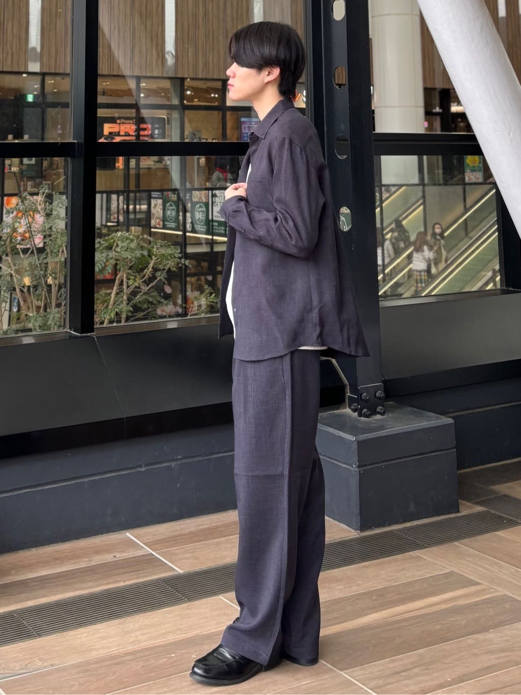 うらしーさんの「THE SHOP TK｜【LINO FINE】リネンライク 長袖シャツ UVカット/イージーケア/吸水速乾/洗濯機OK」を使ったコーディネート