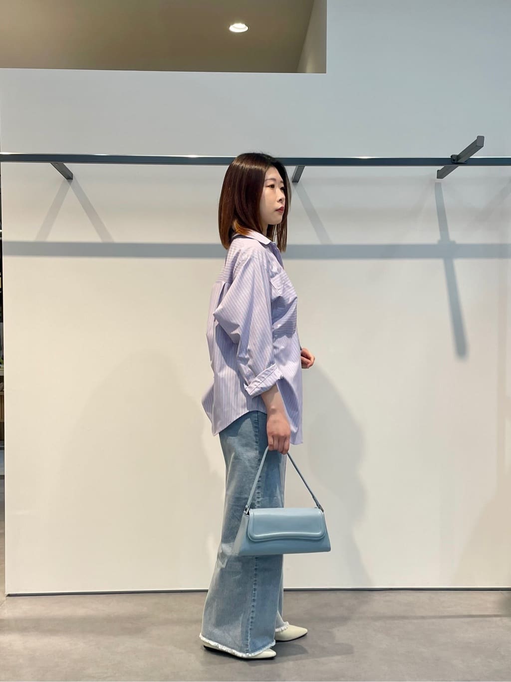 amiさんの「INDIVI｜Timeless｜ビッグポケットフォルムシャツ【接触冷感】」を使ったコーディネート