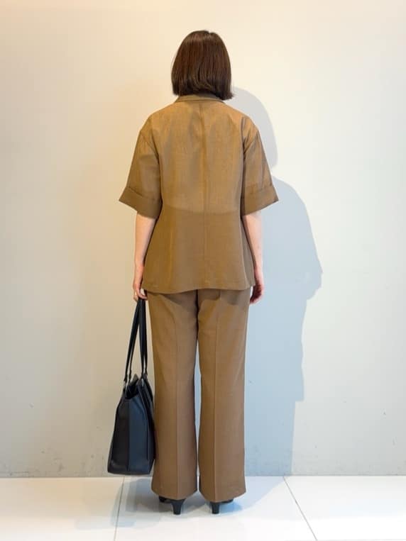 murayamaさんの「INDIVI｜【洗える／メッシュ素材／SETUP可能】半袖シアージャケット」を使ったコーディネート