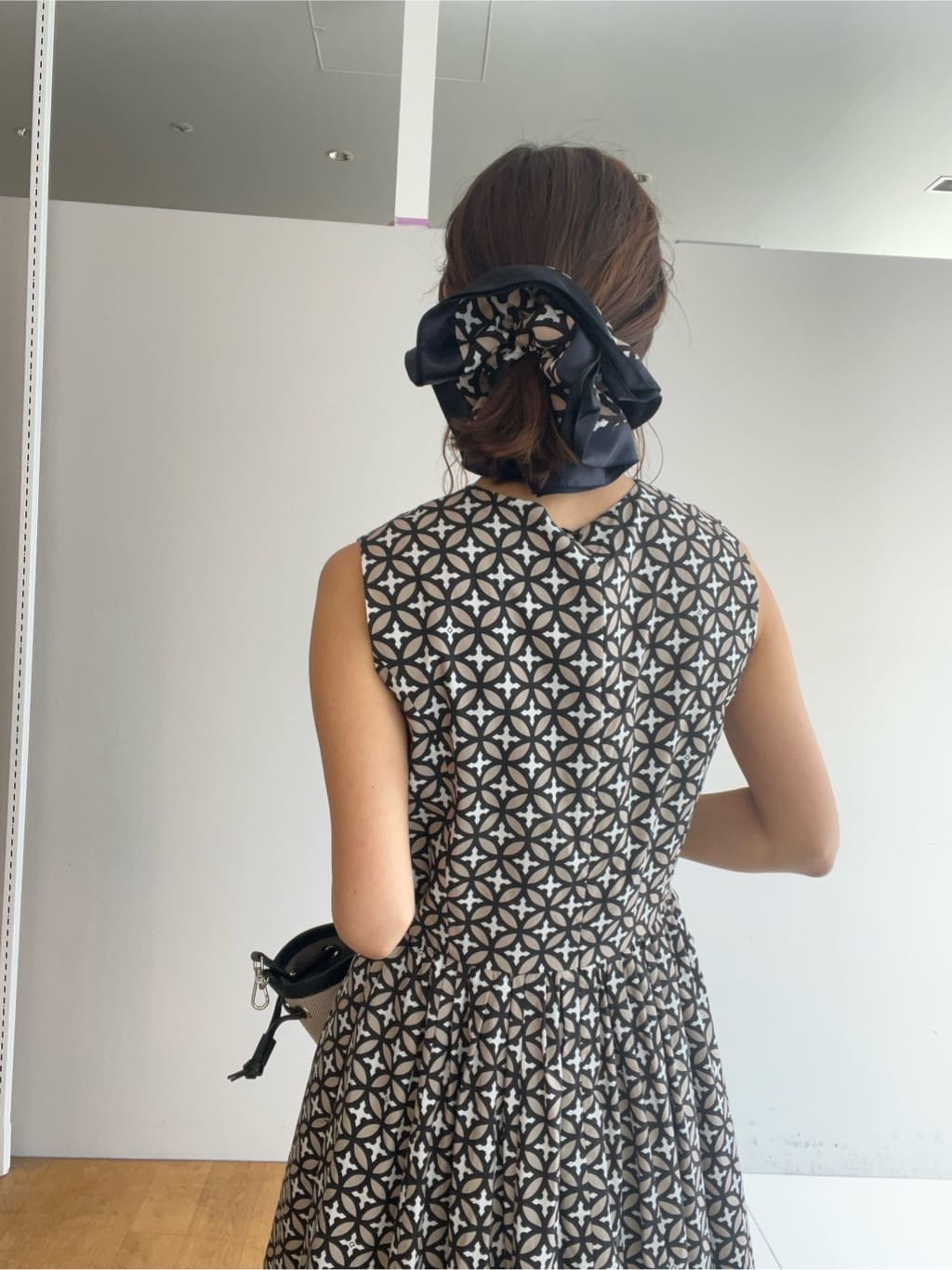 misaさんの「DRESSTERIOR｜【otonaMUSE5月号掲載/ウォッシャブル】オーバーラップサークル ノースリーブドレス」を使ったコーディネート