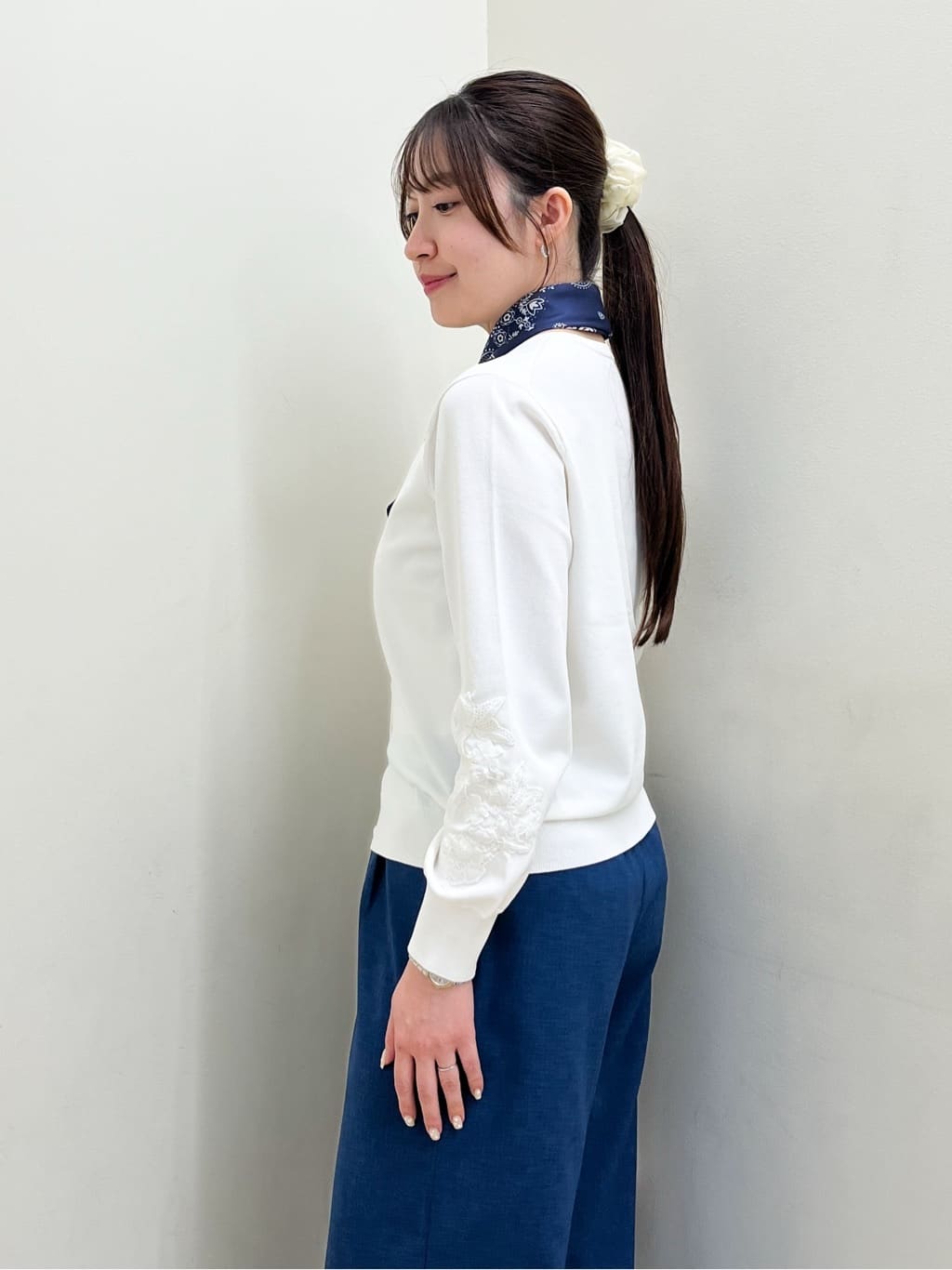 mikikoさんの「Reflect｜レースデザインスリーブカーディガン」を使ったコーディネート