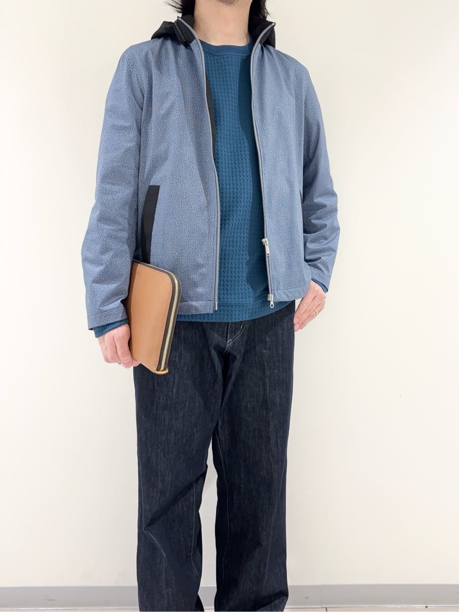 及川さんの「TAKEO KIKUCHI｜2WAYアクティブ ライト ブルゾン」を使ったコーディネート