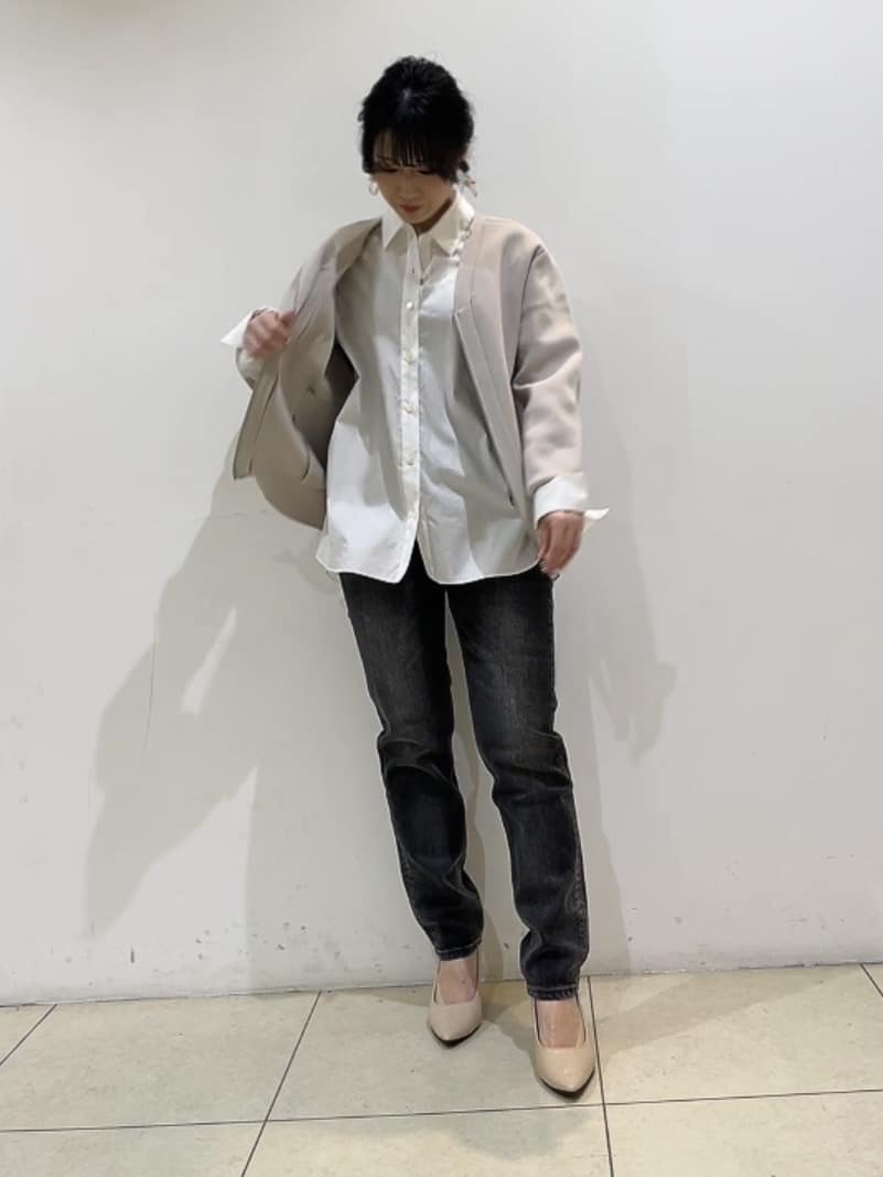 watanabeさんの「UNTITLED｜【重ね着レイヤード/スーツブラウス】ファインブロードベーシックシャツ」を使ったコーディネート