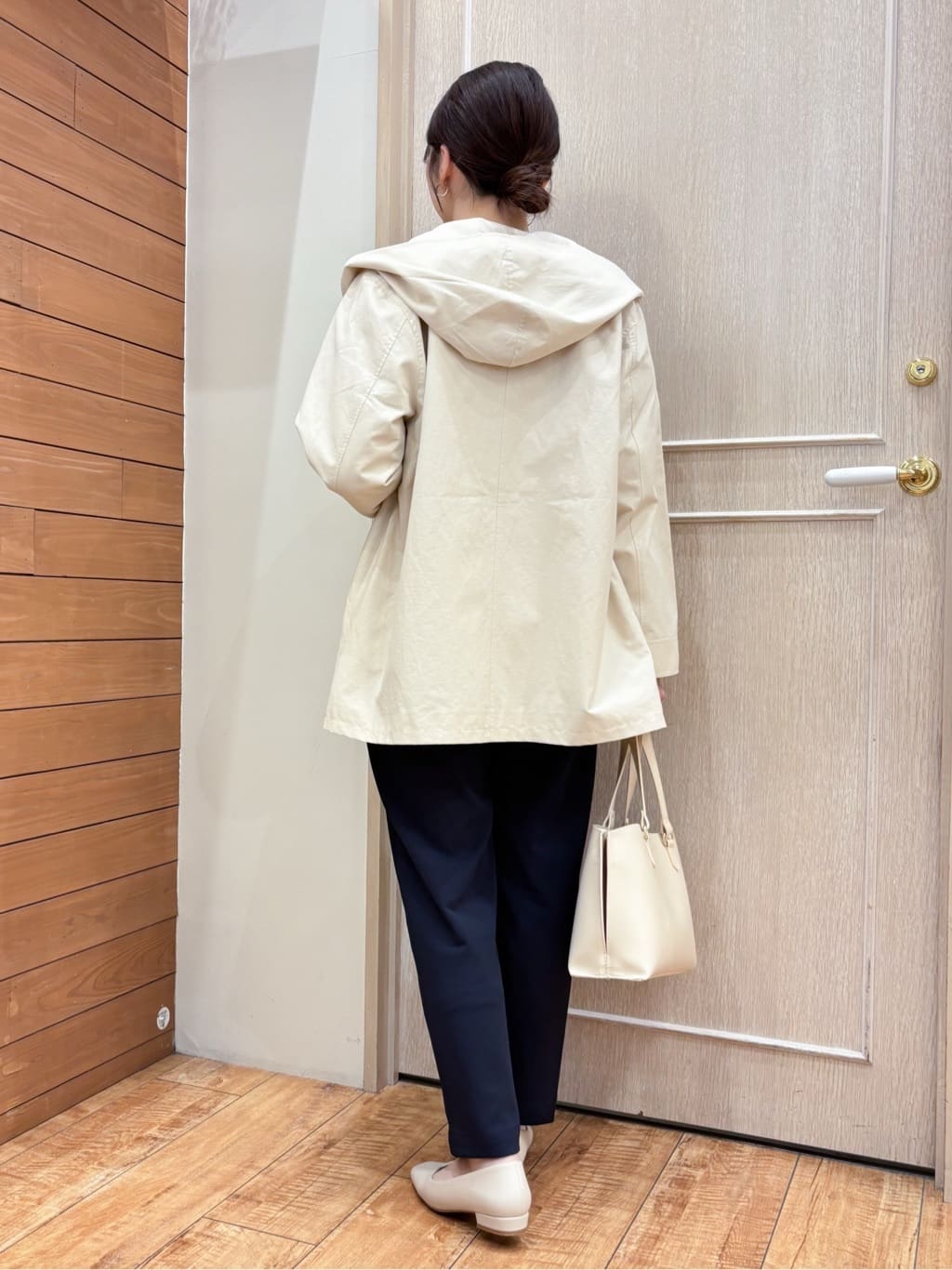 なみさんの「SHOO･LA･RUE｜【防花粉/洗濯機可/S-LL】ゆったり着られる 大人のテントフーディージャケット」を使ったコーディネート