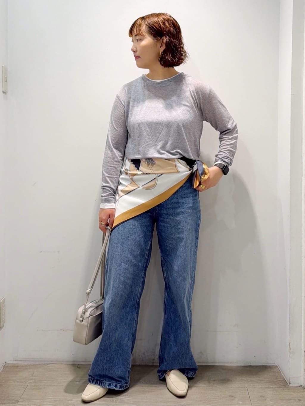 sumicaさんの「OPAQUE.CLIP｜配色レイヤードロングスリーブTシャツ【洗える】」を使ったコーディネート