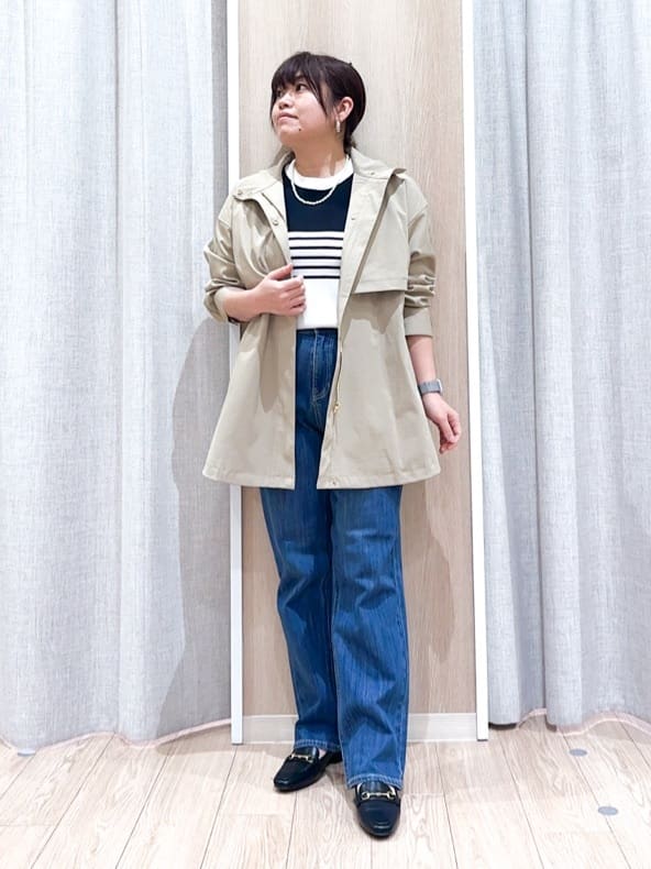 naoさんの「grove｜【撥水／シルエット2WAY】羽織るだけでサマになる、スタンドネックテントラインコート」を使ったコーディネート