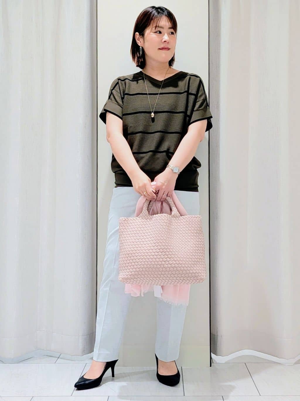 Onumaさんの「UNTITLED｜【接触冷感/洗える/後ろウエストゴム】オックステーパードパンツ」を使ったコーディネート
