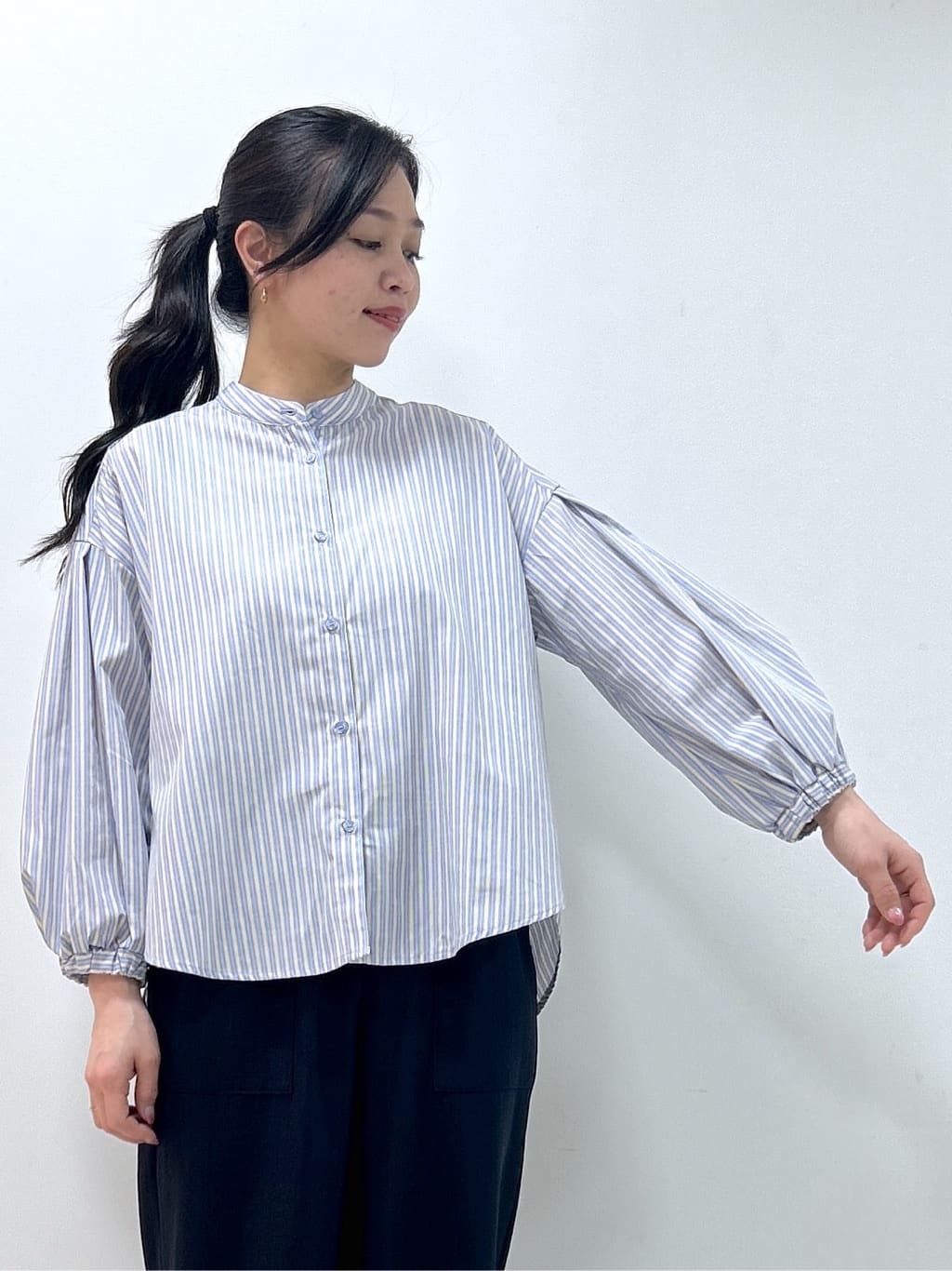 Kaiさんの「Dessin｜【洗える】バルーンスリーブバンドカラーシャツ」を使ったコーディネート