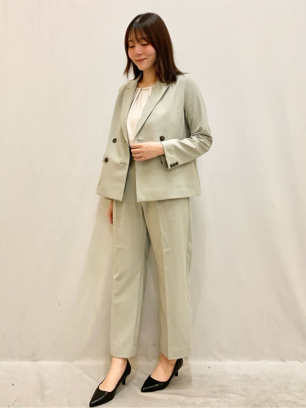 kasumiさんの「index｜ダブルブレストジャケット／セットアップ対応可【洗える／接触冷感／吸水速乾／防シワ／ストレッチ】」を使ったコーディネート