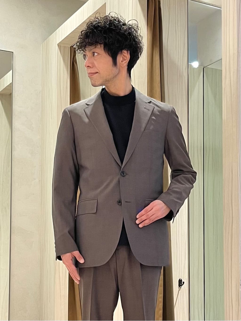 URAさんの「TAKEO KIKUCHI｜【BOWLER HAT LABEL】トロピカルシャンブレージャケット」を使ったコーディネート