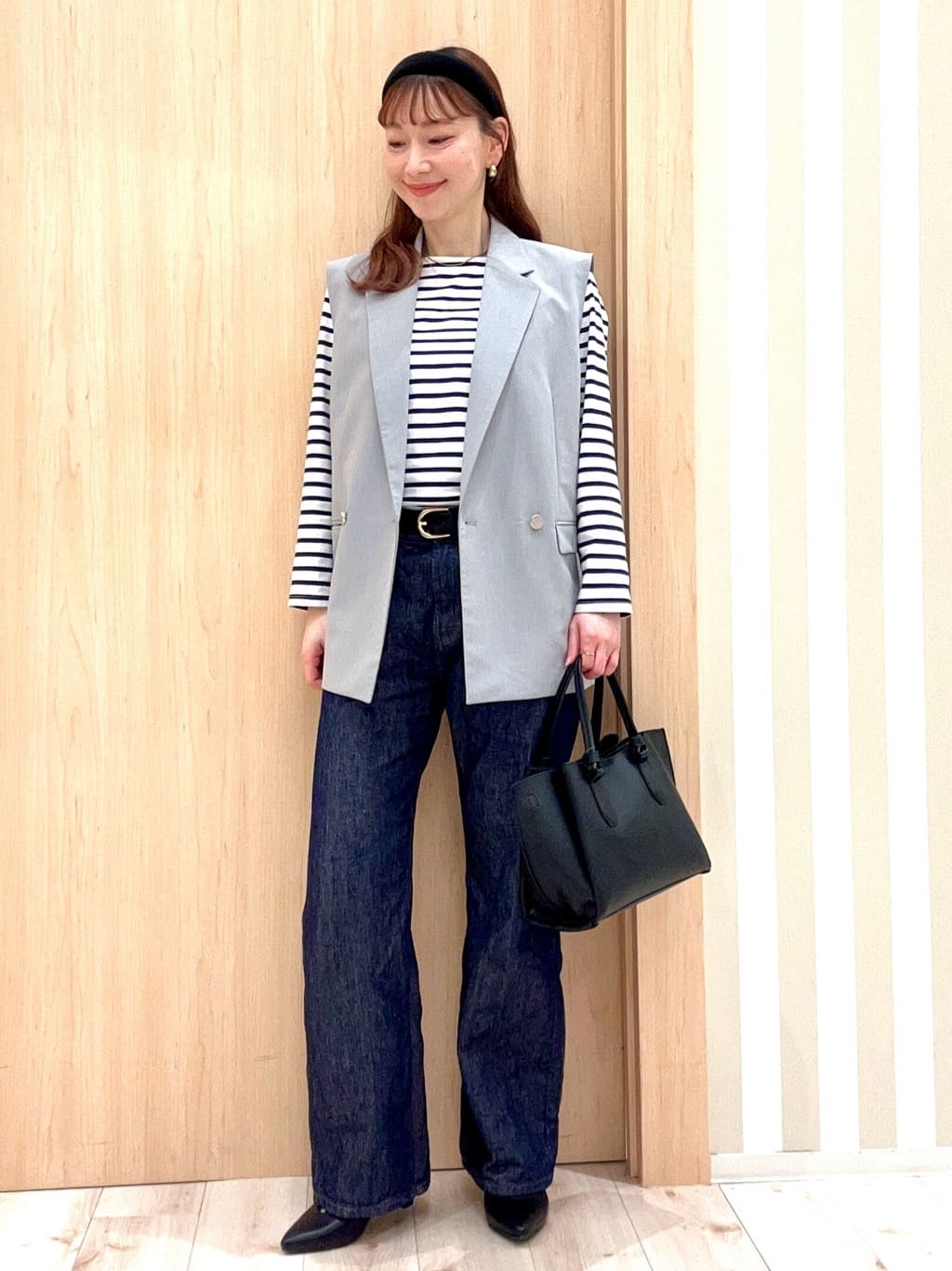 ririさんの「SHOO･LA･RUE｜【セットアップ可/S-LL/洗濯機可】サッと羽織ってこなれ見え ダブルブレストジレ」を使ったコーディネート