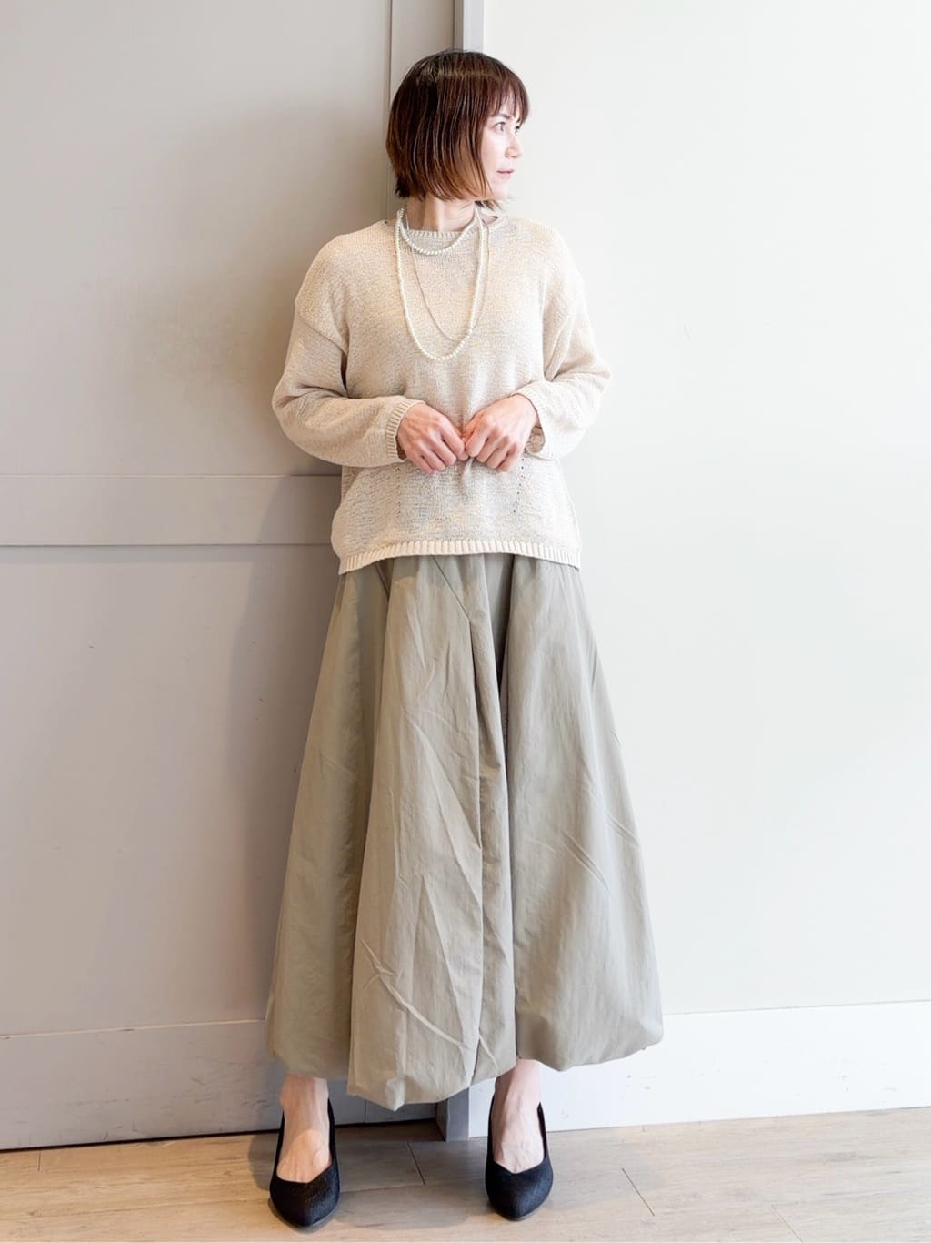 yamakoさんの「grove｜【貴島明日香さん着用・大人のリラックススタイル】テープヤーン ボートネックニット」を使ったコーディネート