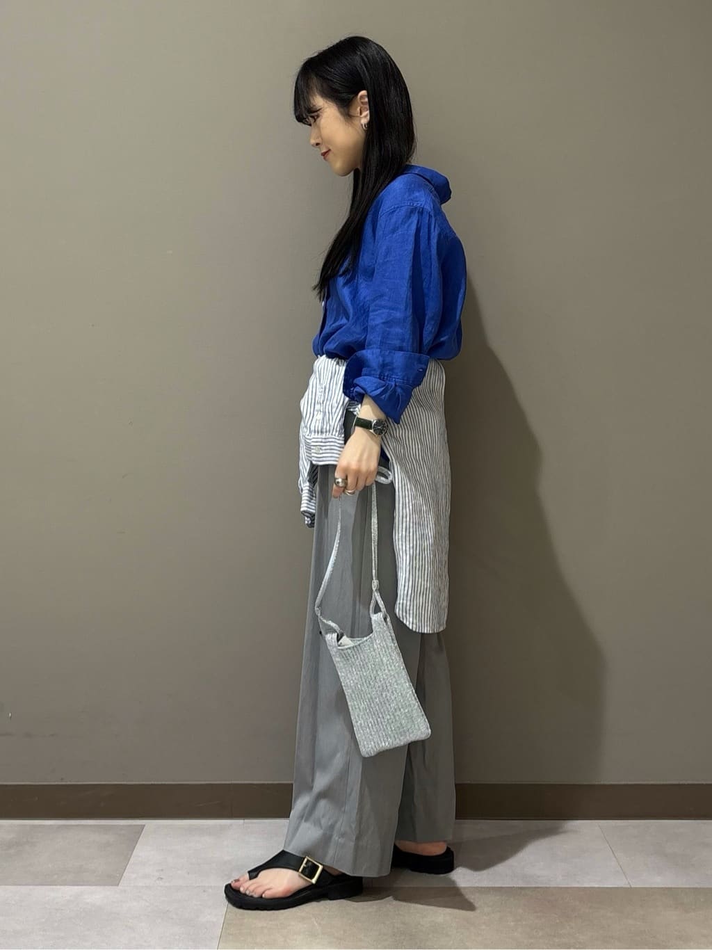 KEIKOさんの「INDIVI｜【接触冷感／2WAY】カシュクールリネンシャツ」を使ったコーディネート