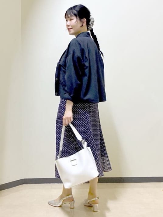  beni_gingerさんの「Reflect｜【WEB先行カラーあり／マシンウォッシュ可／ウエスト総ゴム】コツキ幾何柄ロングスカート」を使ったコーディネート