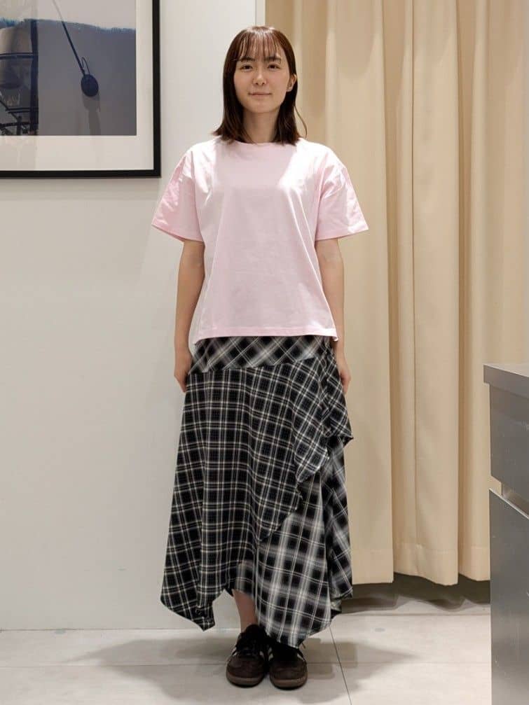 なめさんの「THE SHOP TK｜ダンボールジップパーカ」を使ったコーディネート