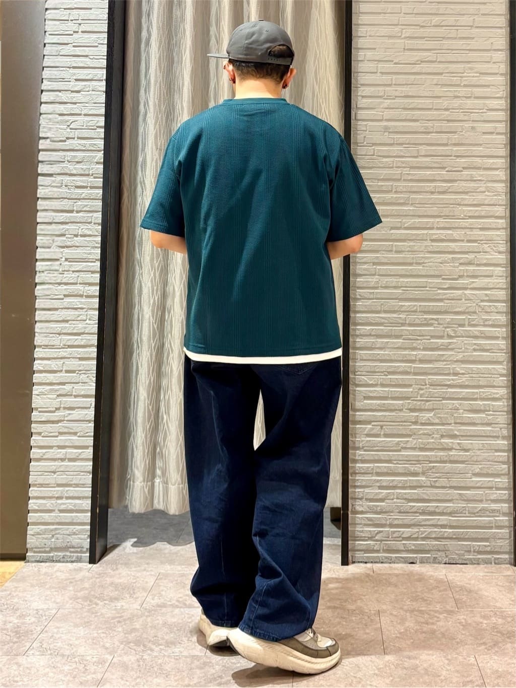 Pーyamaさんの「THE SHOP TK｜【ラクして決まる！】レイヤード風半袖Tシャツ　洗濯機OK」を使ったコーディネート