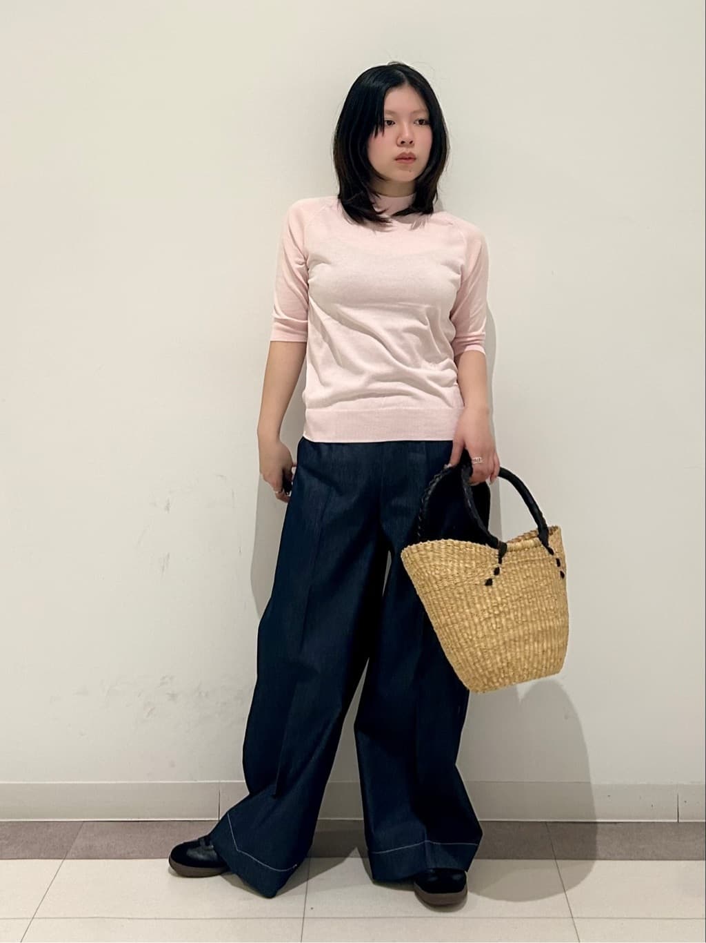 とりみさんの「DRESSTERIOR｜【ウォッシャブル】コットンシルクハーフスリーブニット」を使ったコーディネート