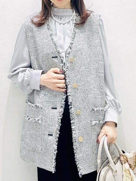 Miwaさんの「UNTITLED｜【オンオフ使える】スラブツイード ジレ」を使ったコーディネート
