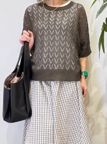 misakiさんの「SHOO･LA･RUE｜【2点セット/洗濯機可/S-LL】透かし編みで涼やか 大人のドルマンニット」を使ったコーディネート