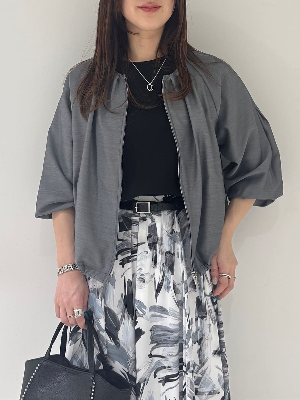 そんさんの「INDIVI｜【洗える／大人シアー】エアリー バルーンブルゾン」を使ったコーディネート