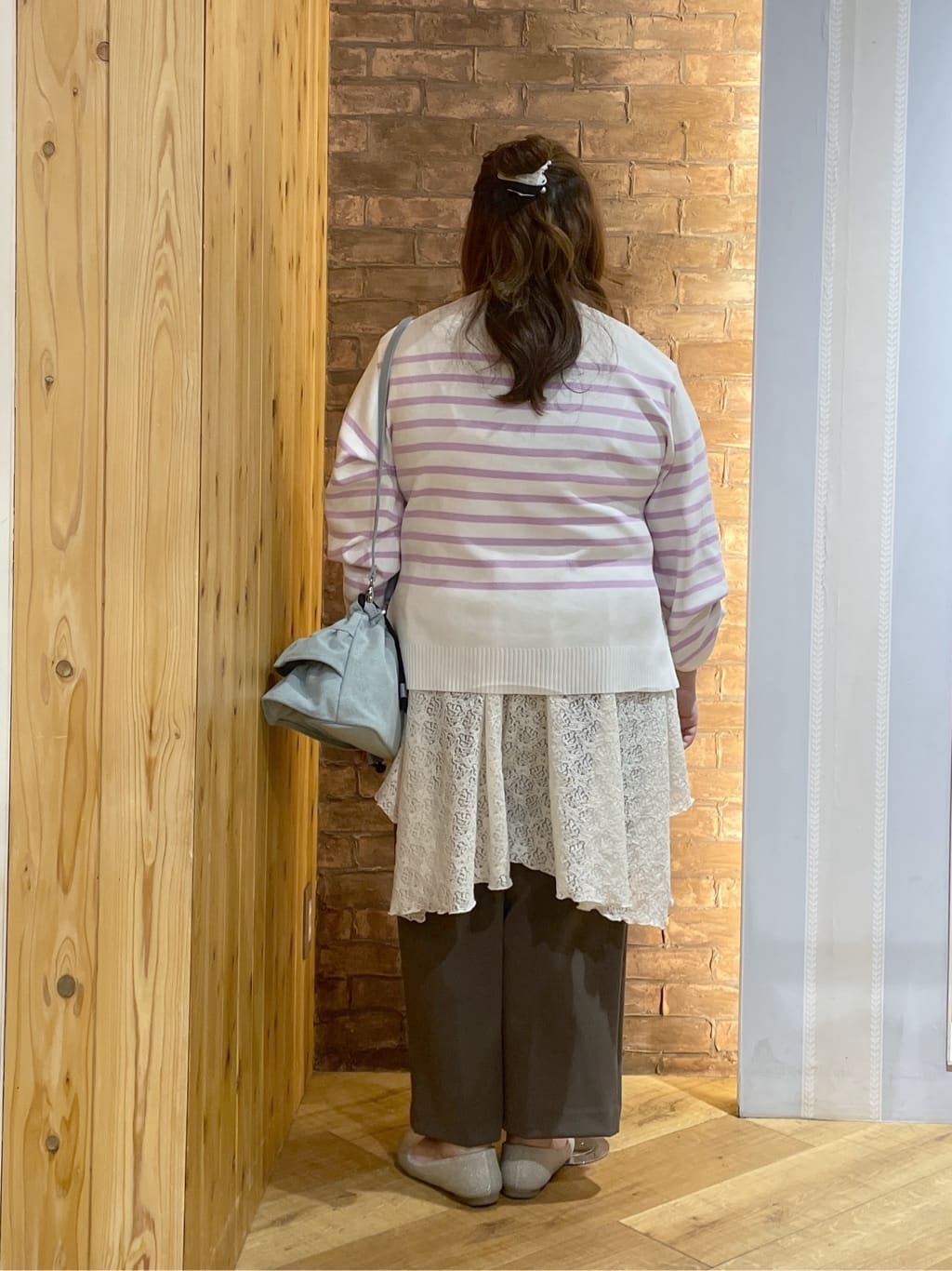Risaさんの「SHOO･LA･RUE｜楽にきちんと見られたい　大人カジュアルボーダーニット」を使ったコーディネート