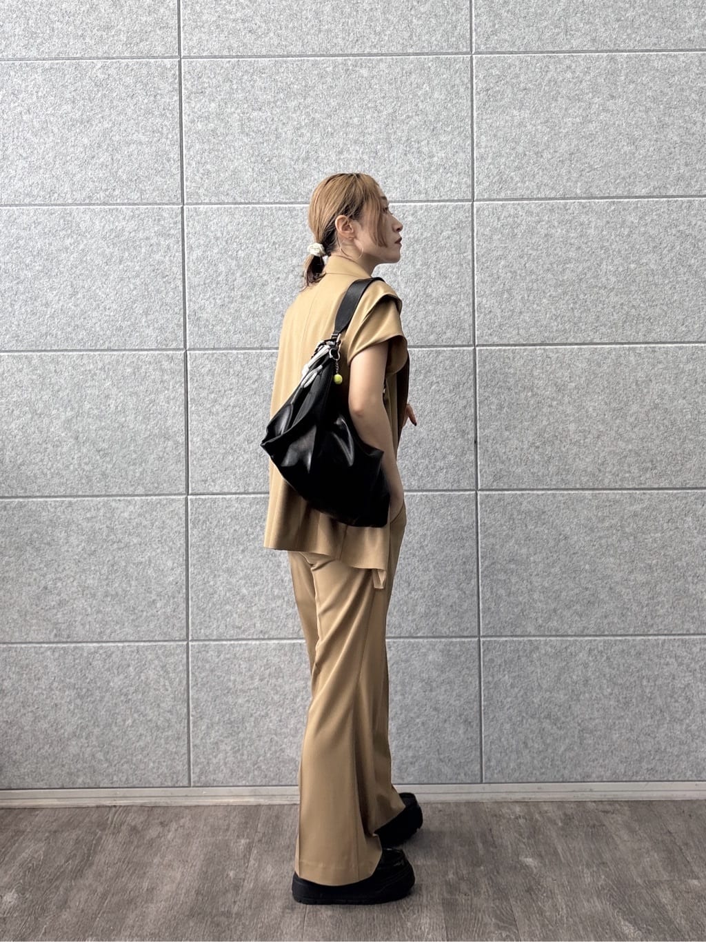 kotakiさんの「INDIVI｜Comfy SET UP｜ベルテッドジレ【セットアップ対応／通勤／カセット服／接触冷感／UVカット】」を使ったコーディネート