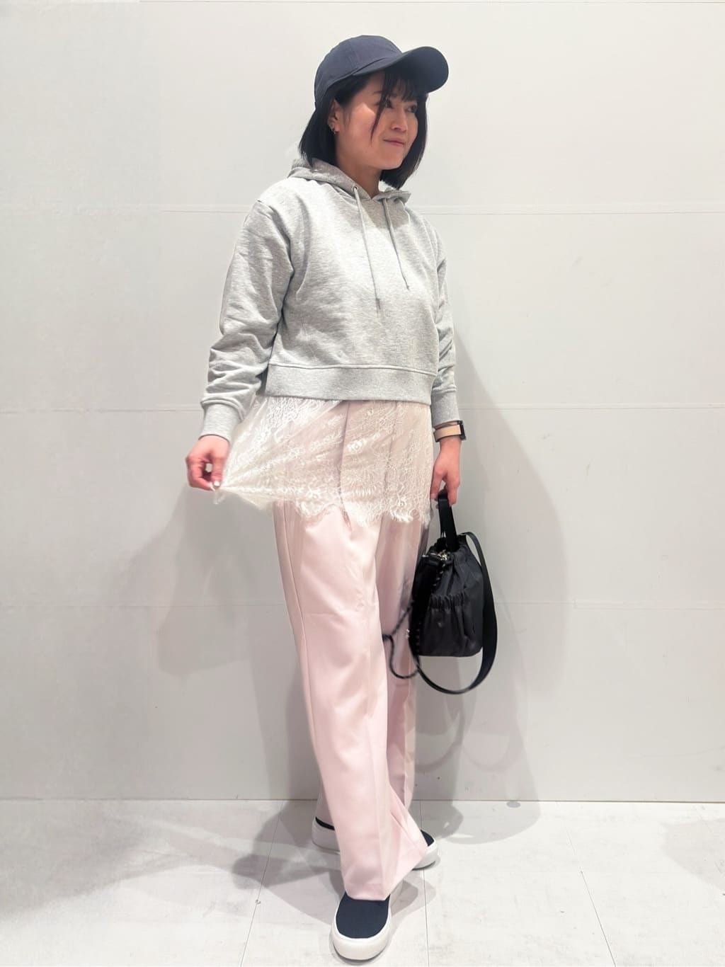 Minさんの「OPAQUE.CLIP｜ショート裏毛フーディ【洗濯機OK】」を使ったコーディネート