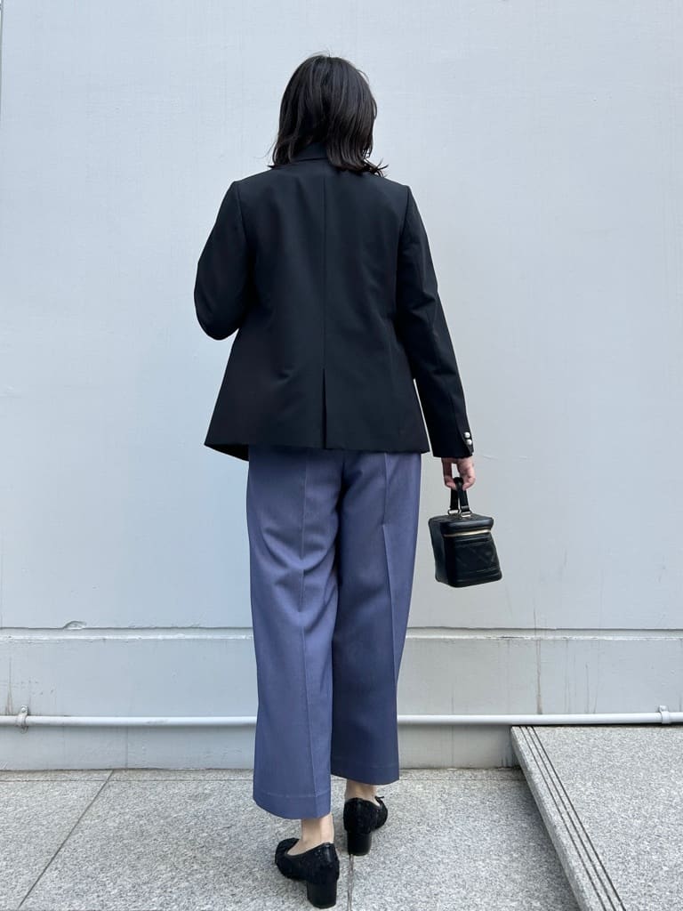 shinoさんの「Couture brooch｜【洗える・通勤】パール調ボタン テーラードジャケット」を使ったコーディネート