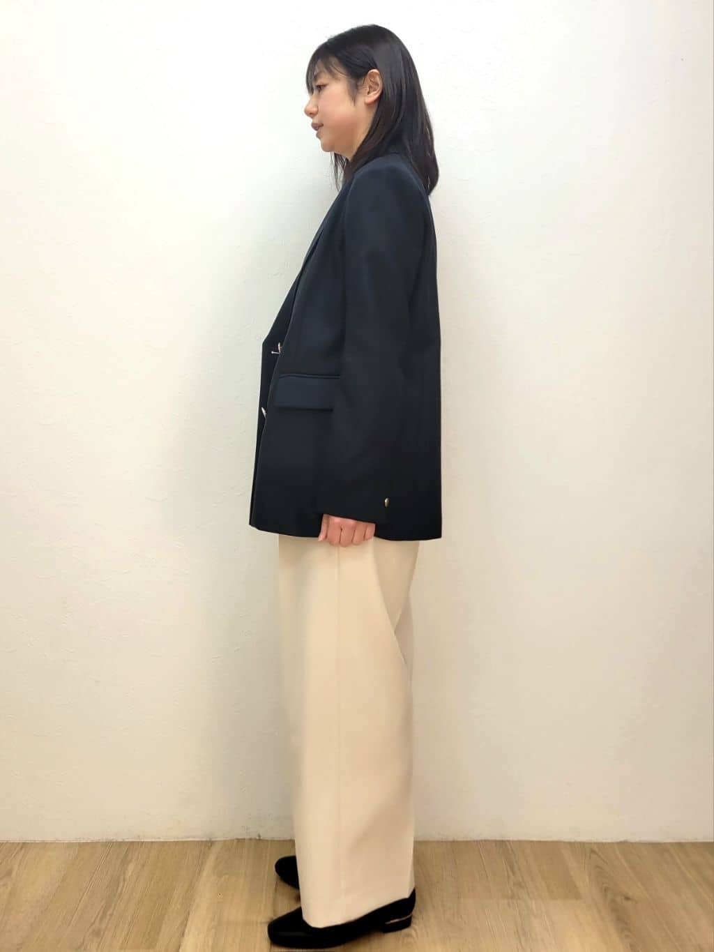 LISAさんの「OPAQUE.CLIP｜金ボタンダブルブレストテーラードジャケット／セットアップ対応【洗える】」を使ったコーディネート