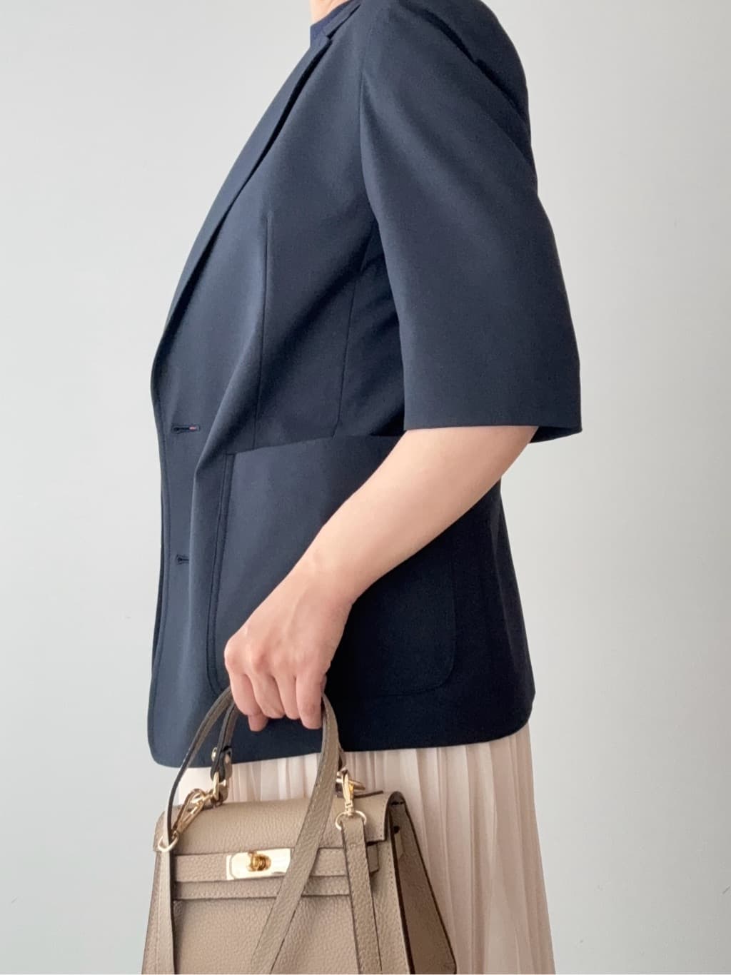 BUNさんの「DRESSTERIOR｜【接触冷感/セットアップ可】 2WAYストレッチスリークオータージャケット」を使ったコーディネート