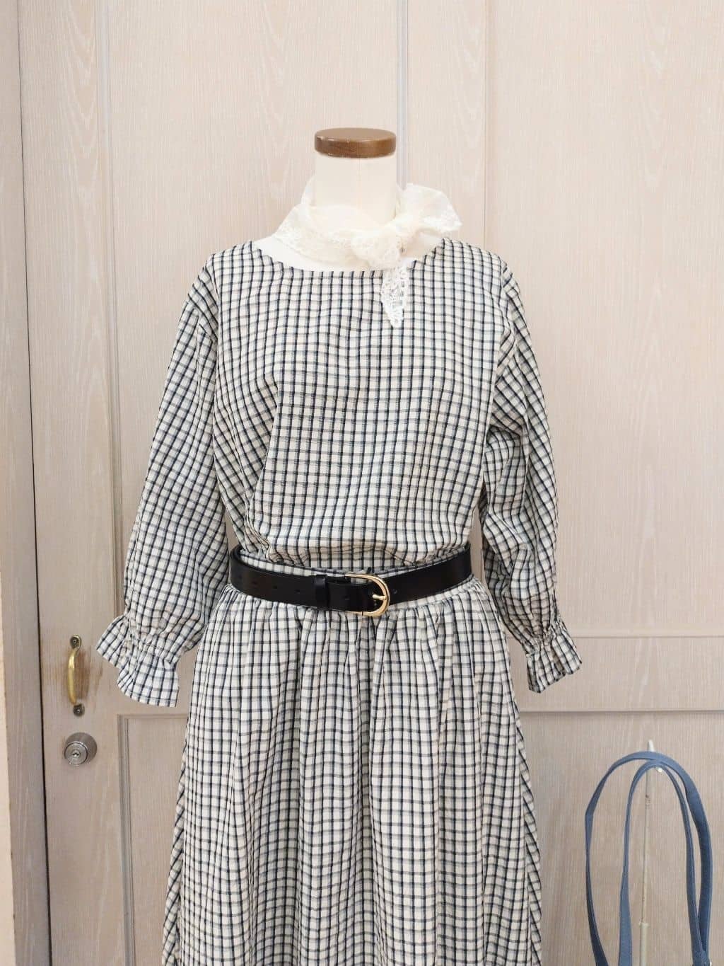 asaさんの「SHOO･LA･RUE｜【セットアップ可/洗濯機可】上品チェックが好印象 ゆるさら6分袖ブラウス」を使ったコーディネート