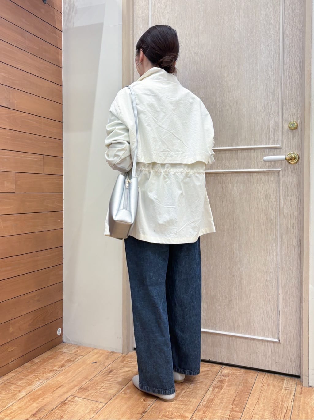 なみさんの「SHOO･LA･RUE｜【防花粉/S-LL】ウエストマークですっきり見え　軽やかスタンドブルゾン」を使ったコーディネート