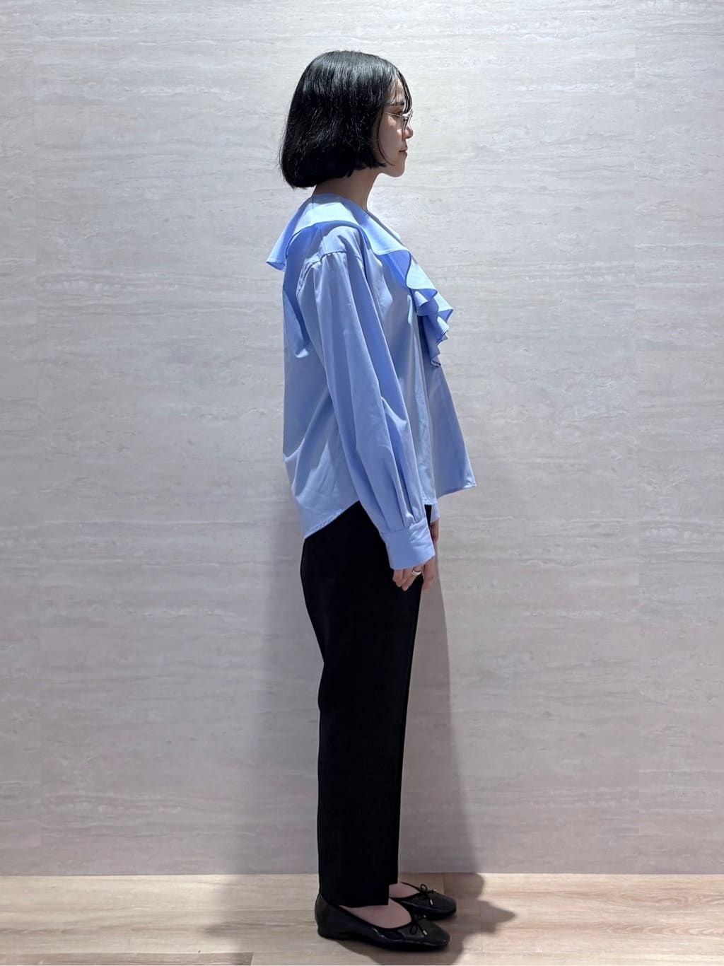 JIMAさんの「OPAQUE.CLIP｜フロントフリルブラウス【洗濯機OK】」を使ったコーディネート
