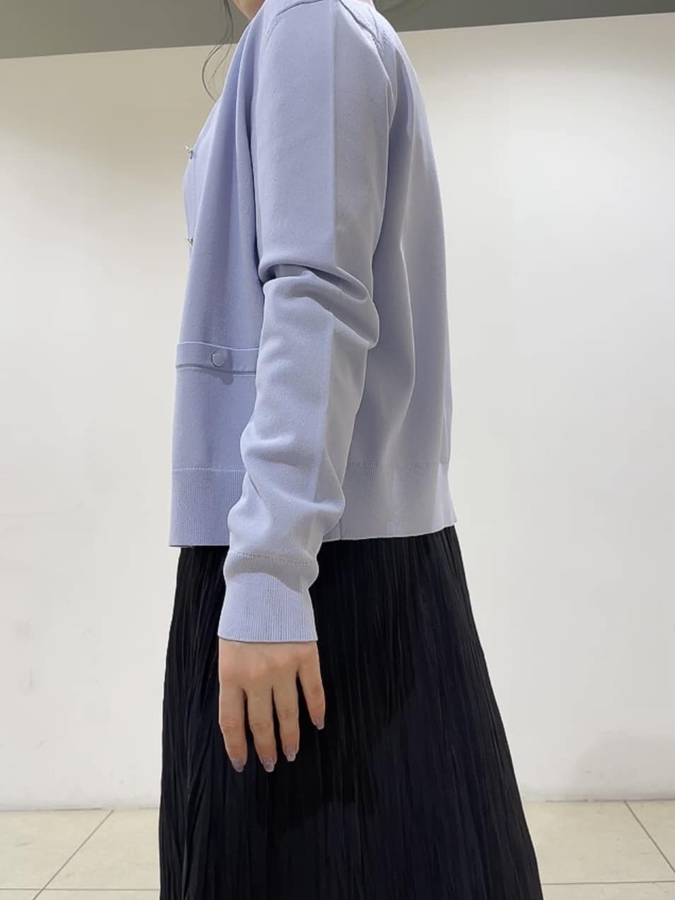 watanabeさんの「UNTITLED｜◆【アンサンブル可/洗える】クルーネックニットカーディガン」を使ったコーディネート