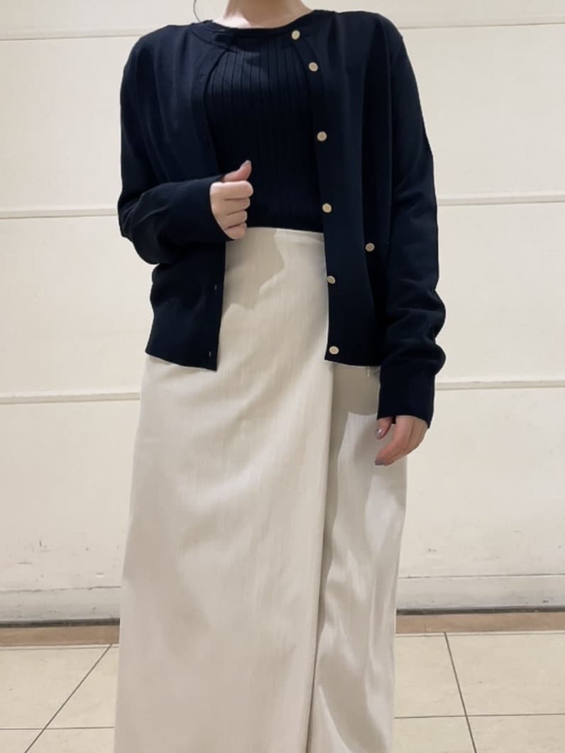 watanabeさんの「UNTITLED｜【洗える/後ろウエストゴム】デニム調シャンブレーナロースカート」を使ったコーディネート
