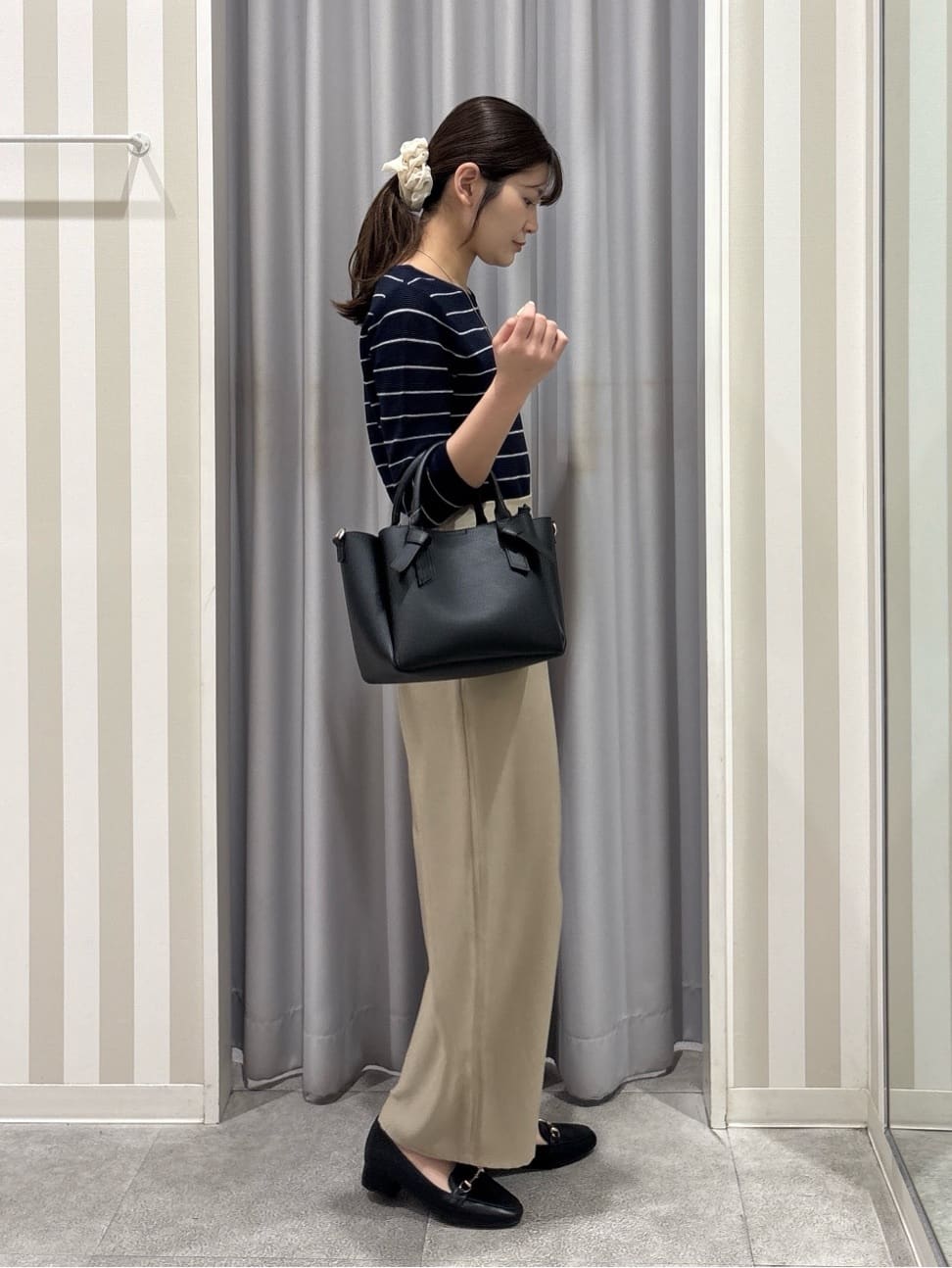Rikaさんの「SHOO･LA･RUE｜【高レビュー/洗濯機可/S-LL】さらっと着られる 8分袖Ⅴネックニット」を使ったコーディネート